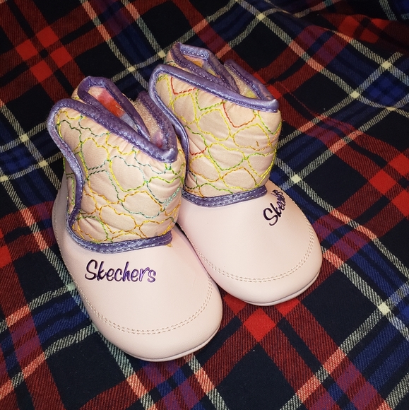 Heart Booties - Picture 1 of 5